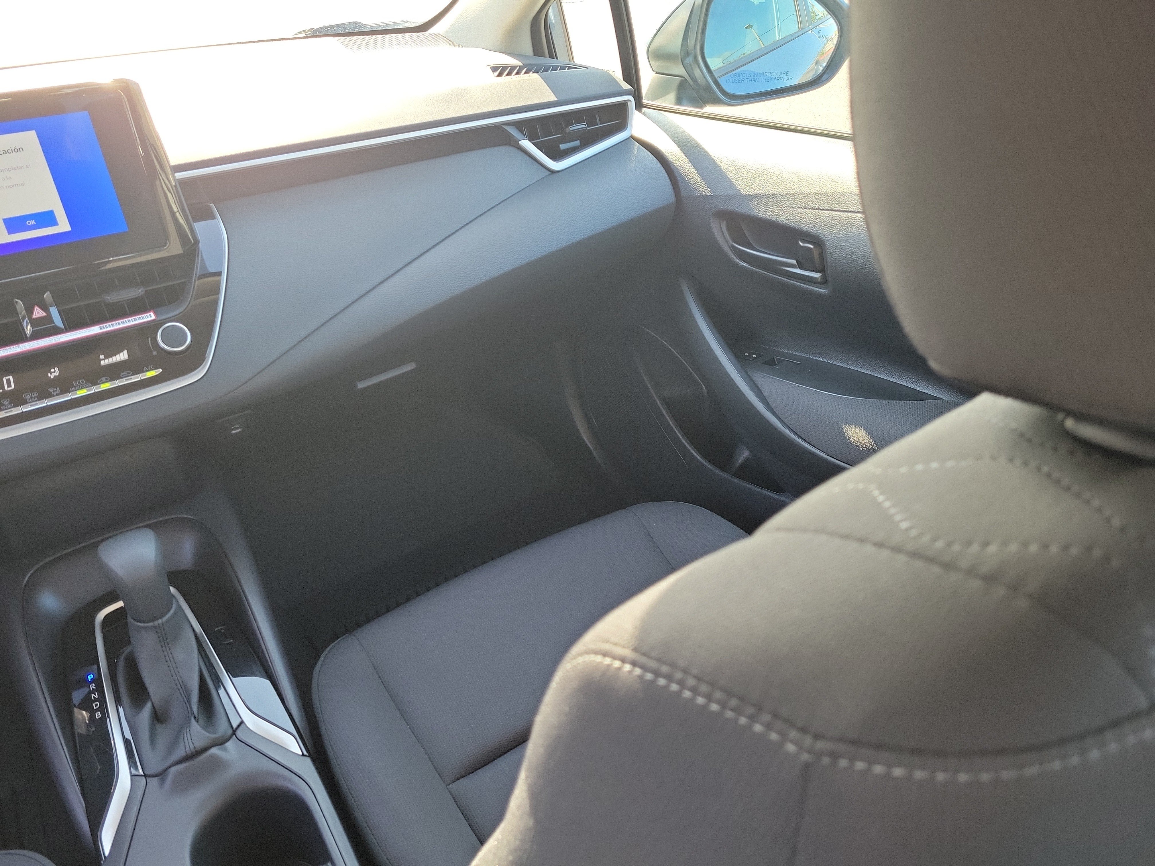 Used 2026 Toyota Corolla LE FWD image 17