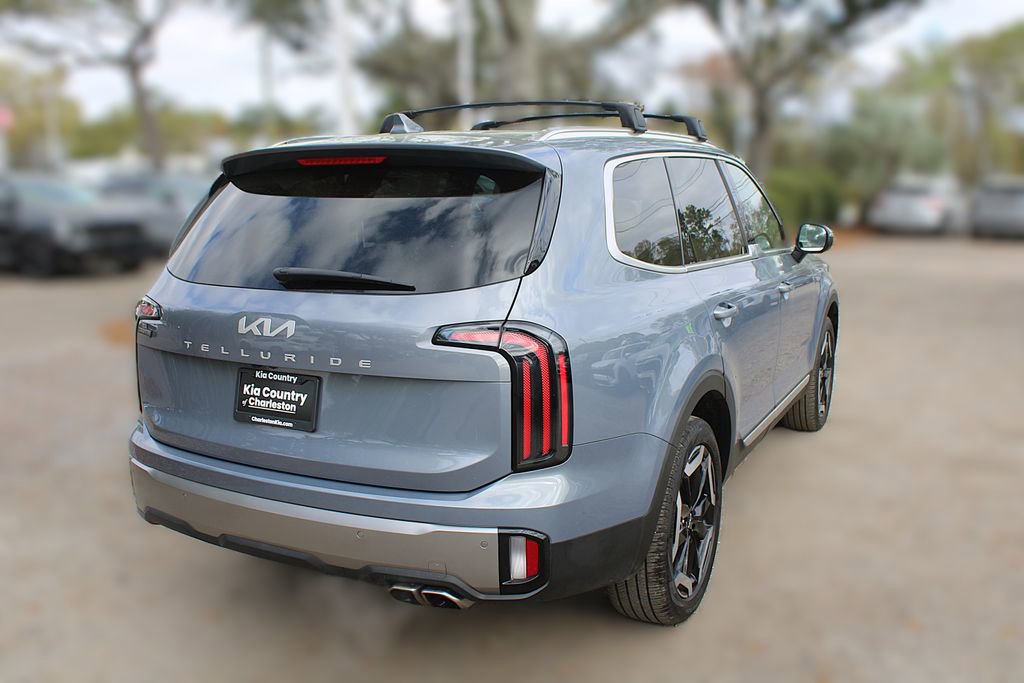 Certified 2024 Kia Telluride EX w/ EX Captain's Chair Package image 8