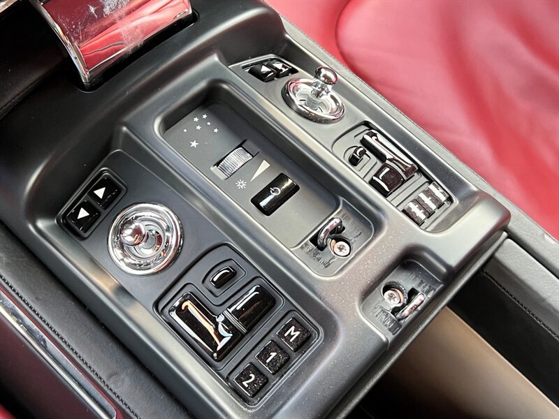 Used 2010 Rolls-Royce Phantom Coupe RWD image 25