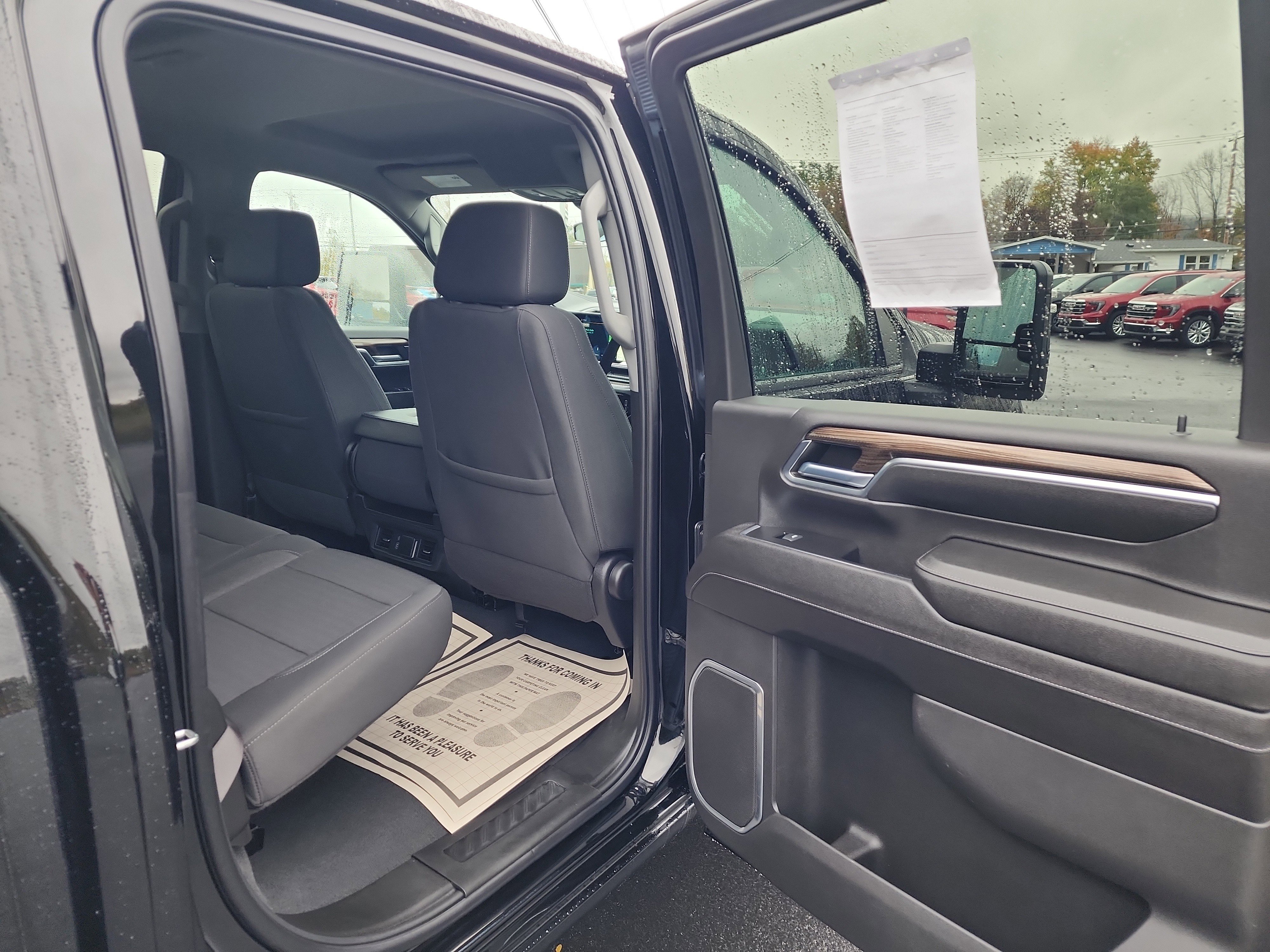 Certified 2024 Chevrolet Silverado 2500 LT w/ Convenience Package image 31