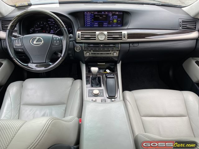 Used 2013 Lexus LS 460 AWD w/ Comfort Pkg image 10