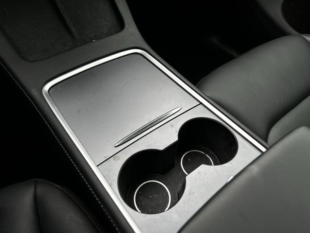 Used 2024 Tesla Model Y Long Range AWD/4WD image 21