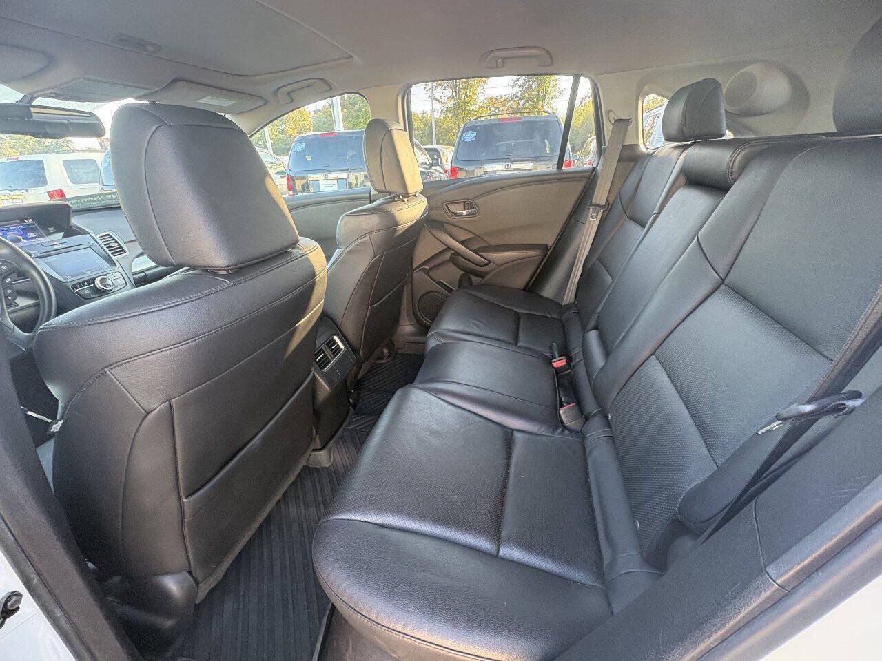 Used 2017 Acura RDX w/ Technology Package AWD/4WD image 18