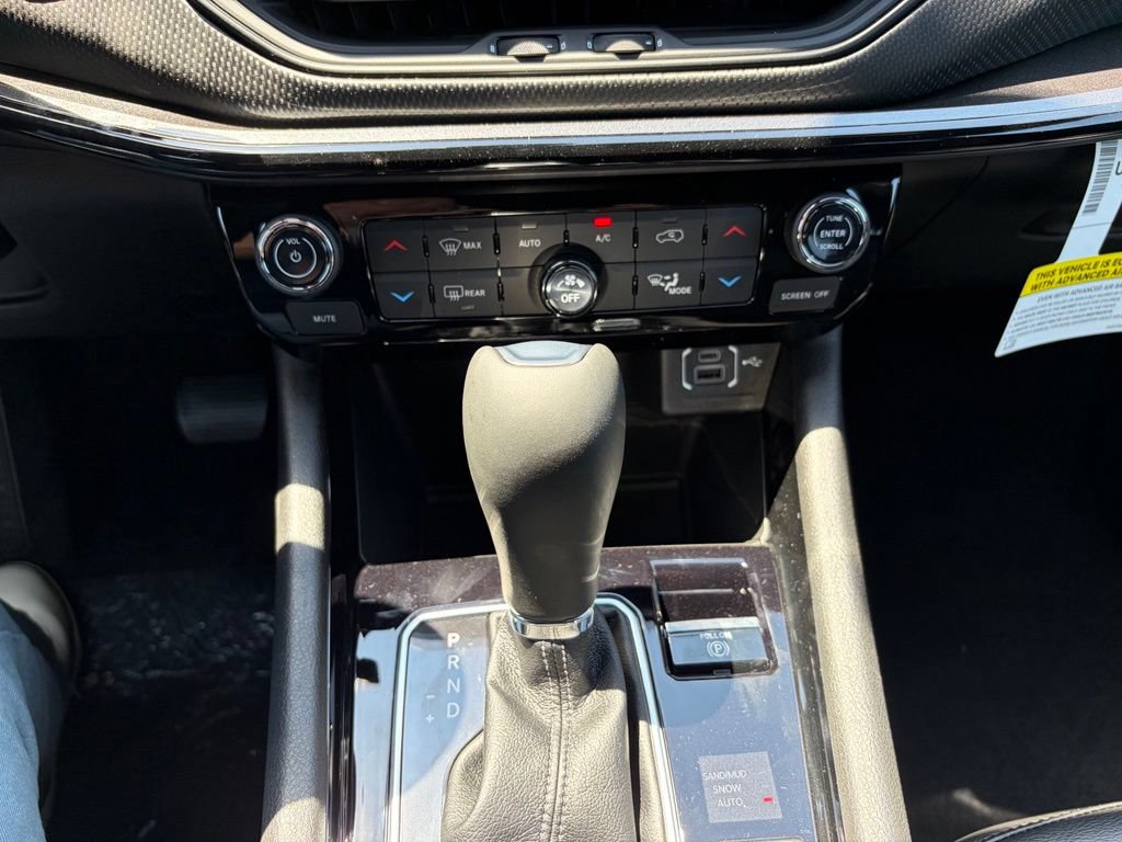 New 2026 Jeep Compass Latitude AWD/4WD image 41