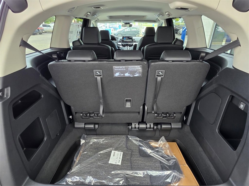 New 2026 Honda Odyssey EX-L image 14