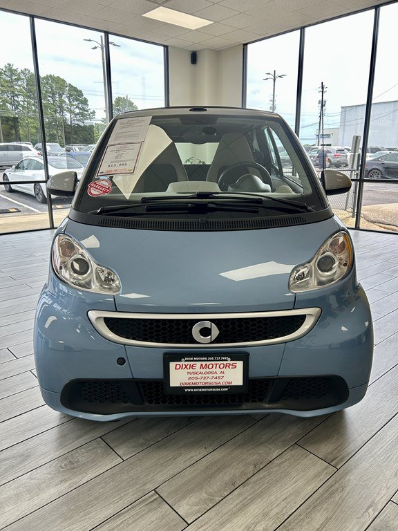 Used 2013 smart fortwo passion RWD image 2