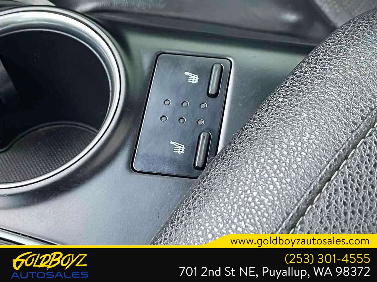 Used 2018 Toyota Camry XSE image 29