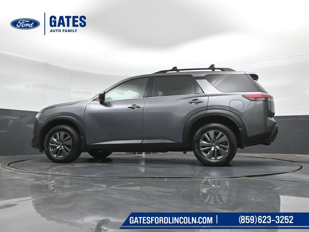 Used 2025 Nissan Pathfinder SV AWD/4WD image 44