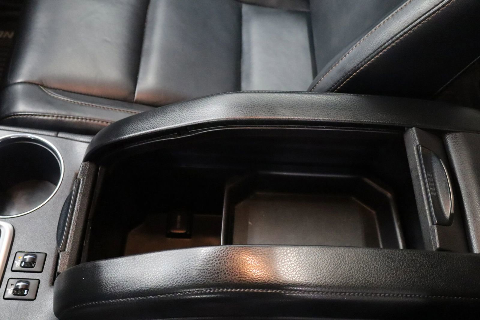 Used 2017 Toyota Highlander XLE image 32