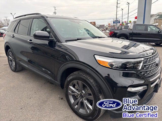 Used 2022 Ford Explorer XLT w/ Equipment Group 202A image 4