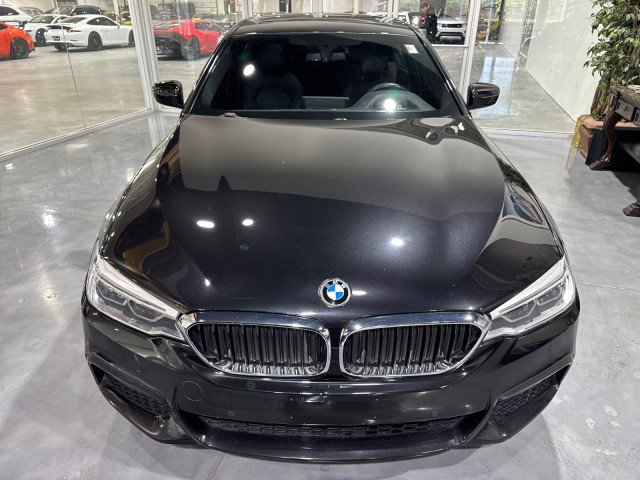 Used 2017 BMW 530i RWD image 2