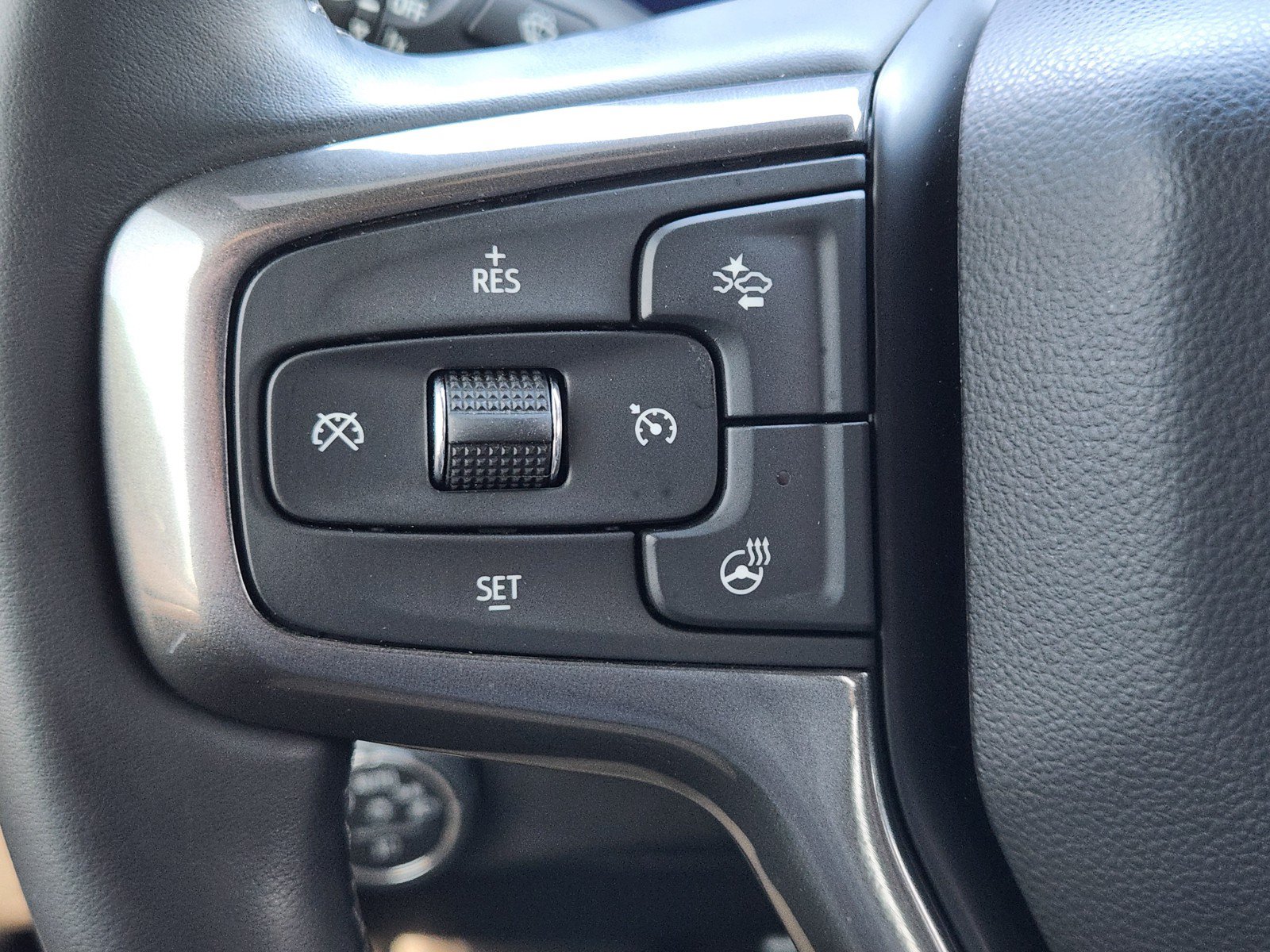Used 2025 Chevrolet Silverado 3500 High Country w/ Technology Package AWD/4WD image 23