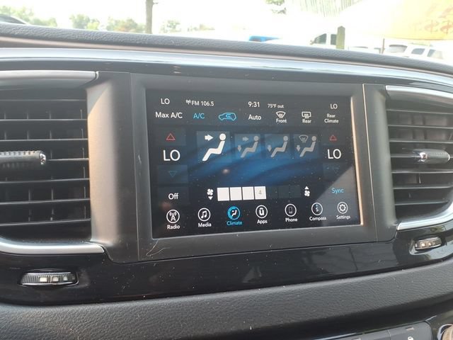 Used 2018 Chrysler Pacifica Touring Plus FWD image 15