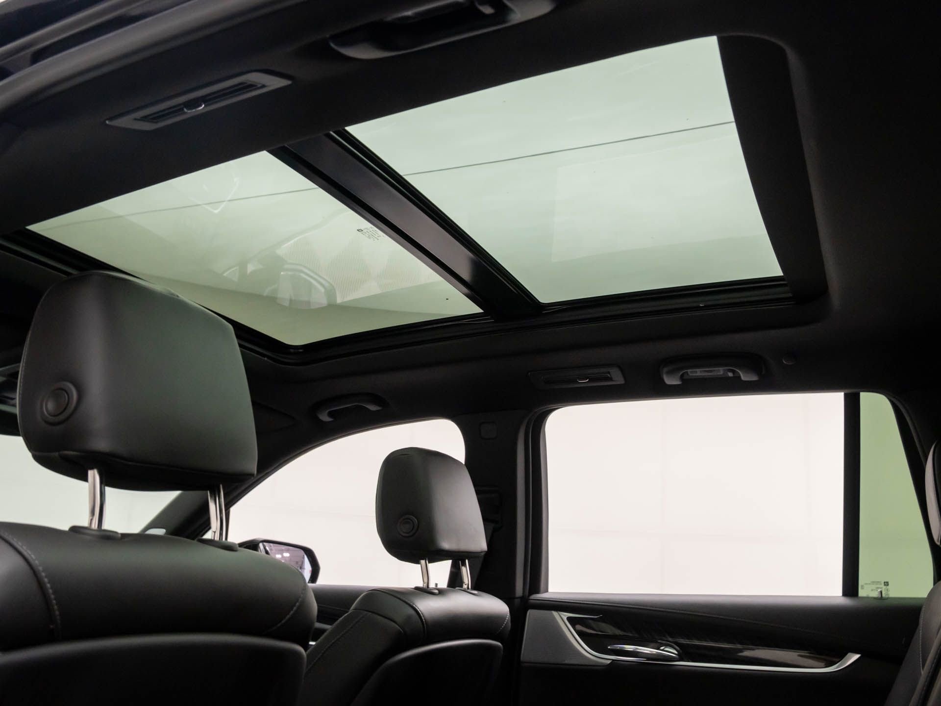 Certified 2024 Cadillac XT6 Premium Luxury w/ LPO, Floor Liner Package image 20