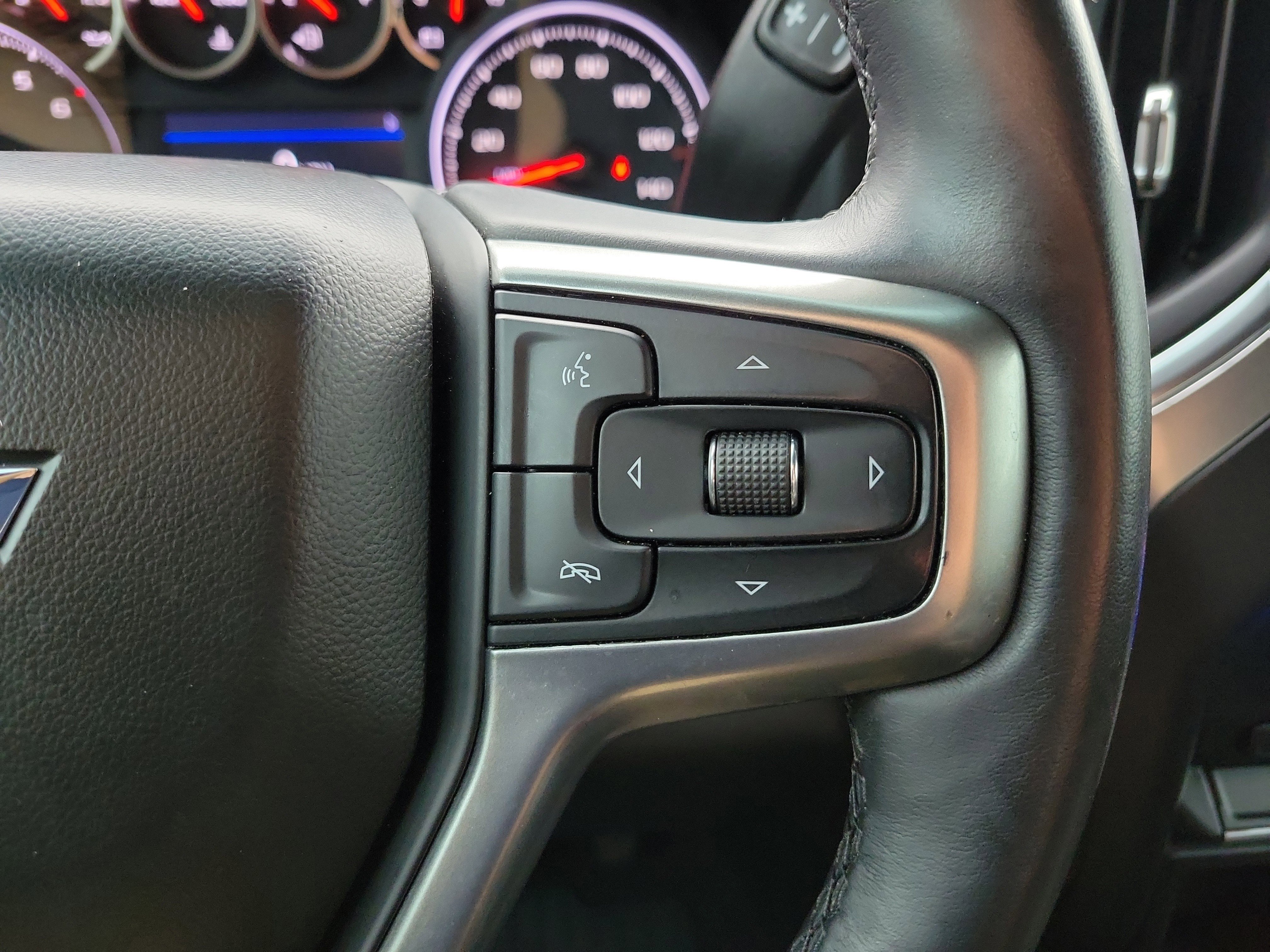 Used 2020 Chevrolet Silverado 1500 LT w/ All-Star Edition image 27