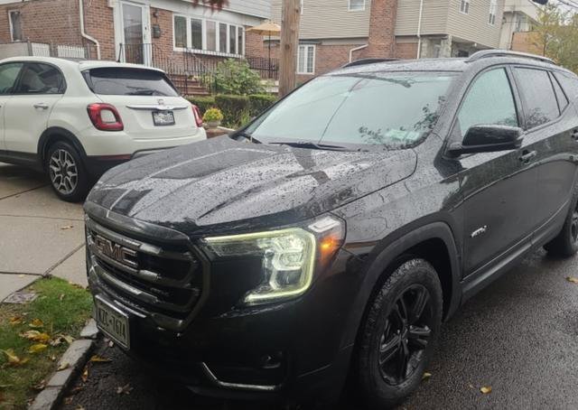 Used 2022 GMC Terrain AT4 image 1