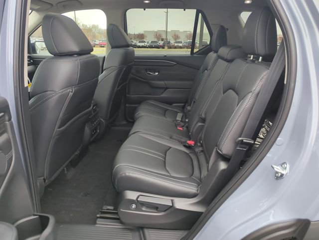 New 2026 Honda Pilot Touring image 24