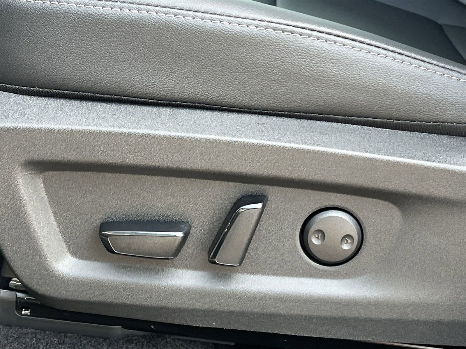 New 2025 Nissan Murano SL image 21