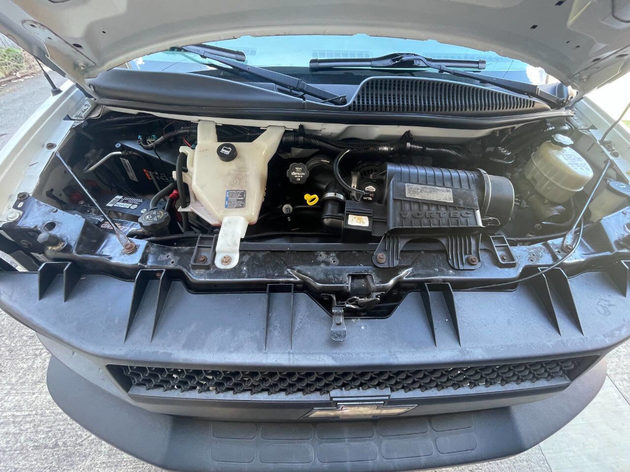 Used 2015 Chevrolet Express 2500 image 30