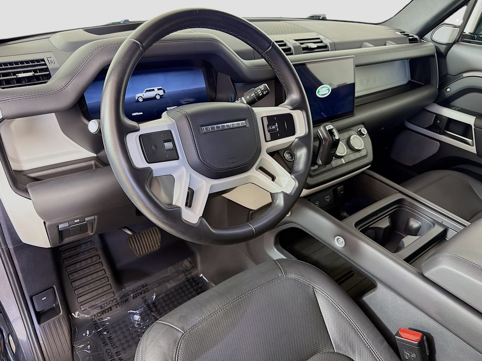 Certified 2023 Land Rover Defender 130 SE AWD/4WD image 10