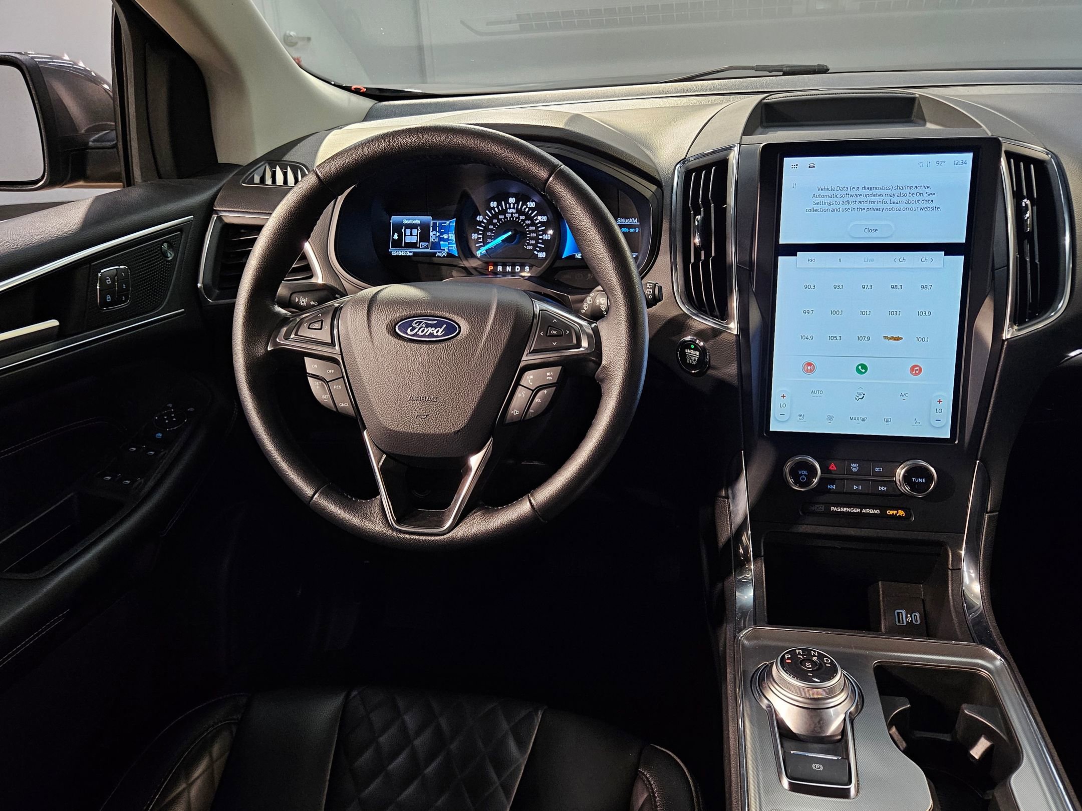 Used 2024 Ford Edge Titanium image 9