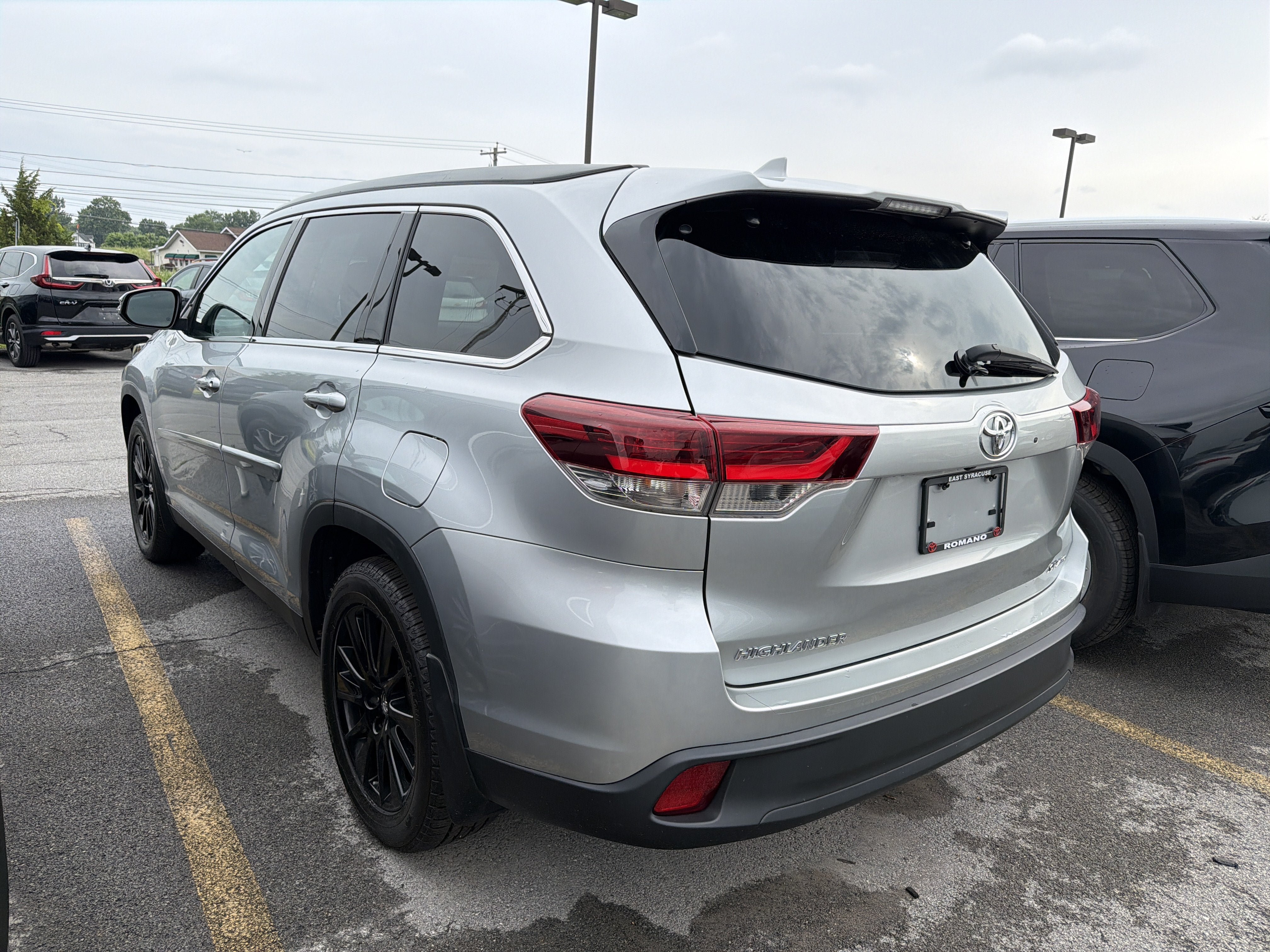 Certified 2019 Toyota Highlander SE AWD/4WD image 5