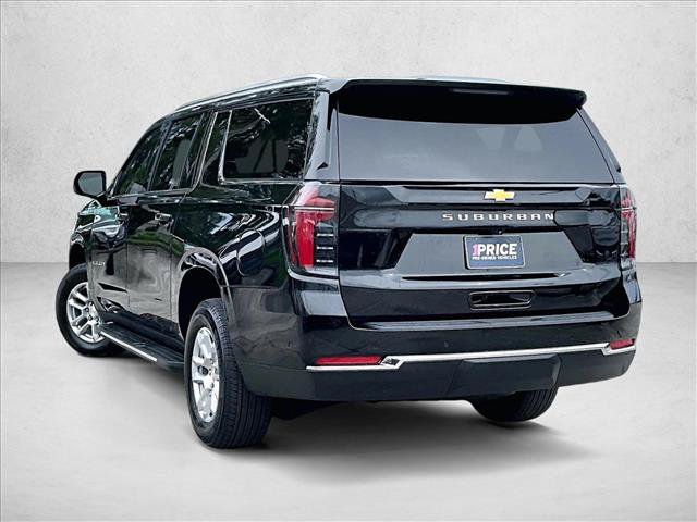 Used 2026 Chevrolet Suburban LS RWD image 13