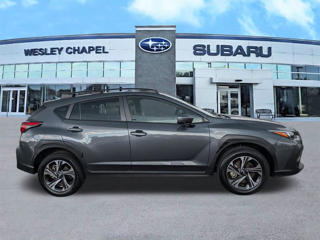 Used 2024 Subaru Crosstrek 2.0i Premium image 4