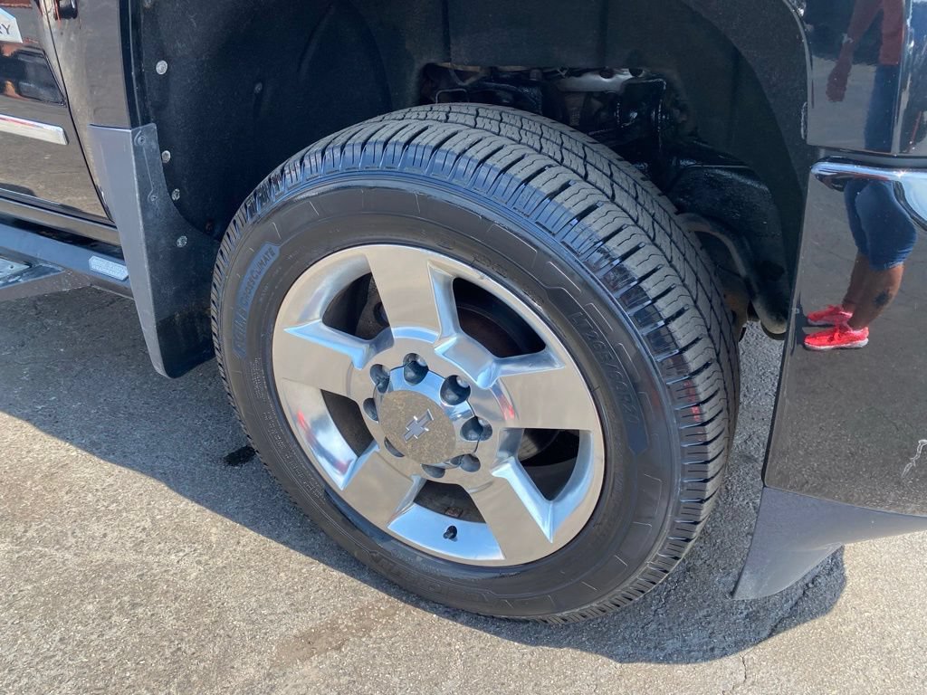 Used 2016 Chevrolet Silverado 2500 High Country w/ High Country Premium Package AWD/4WD image 34