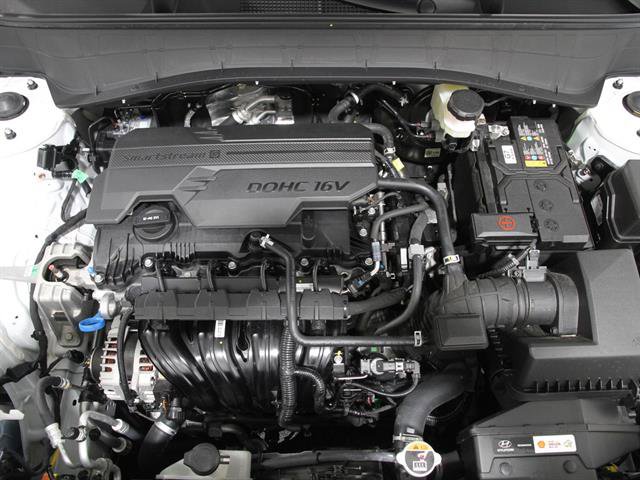 Certified 2025 Hyundai Kona SEL image 22