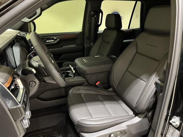 New 2026 GMC Yukon Denali w/ LPO, Floor Liner Package AWD/4WD image 18