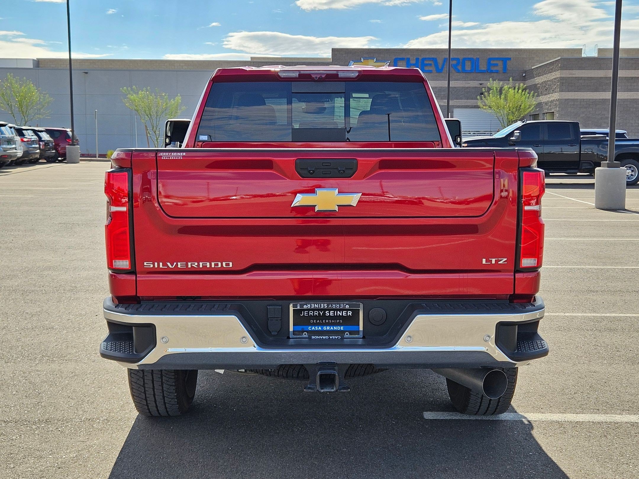 Certified 2024 Chevrolet Silverado 2500 LTZ w/ LTZ Premium Package AWD/4WD image 4