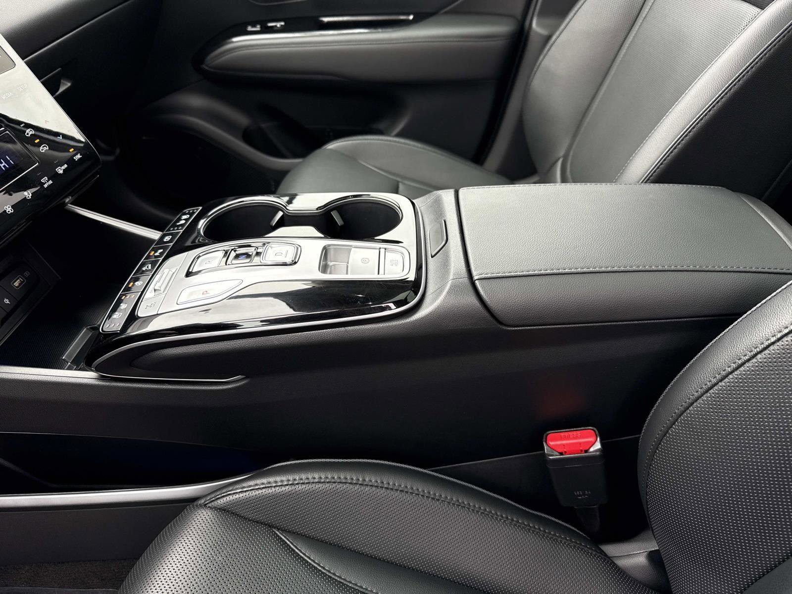 Used 2024 Hyundai Tucson Limited image 15