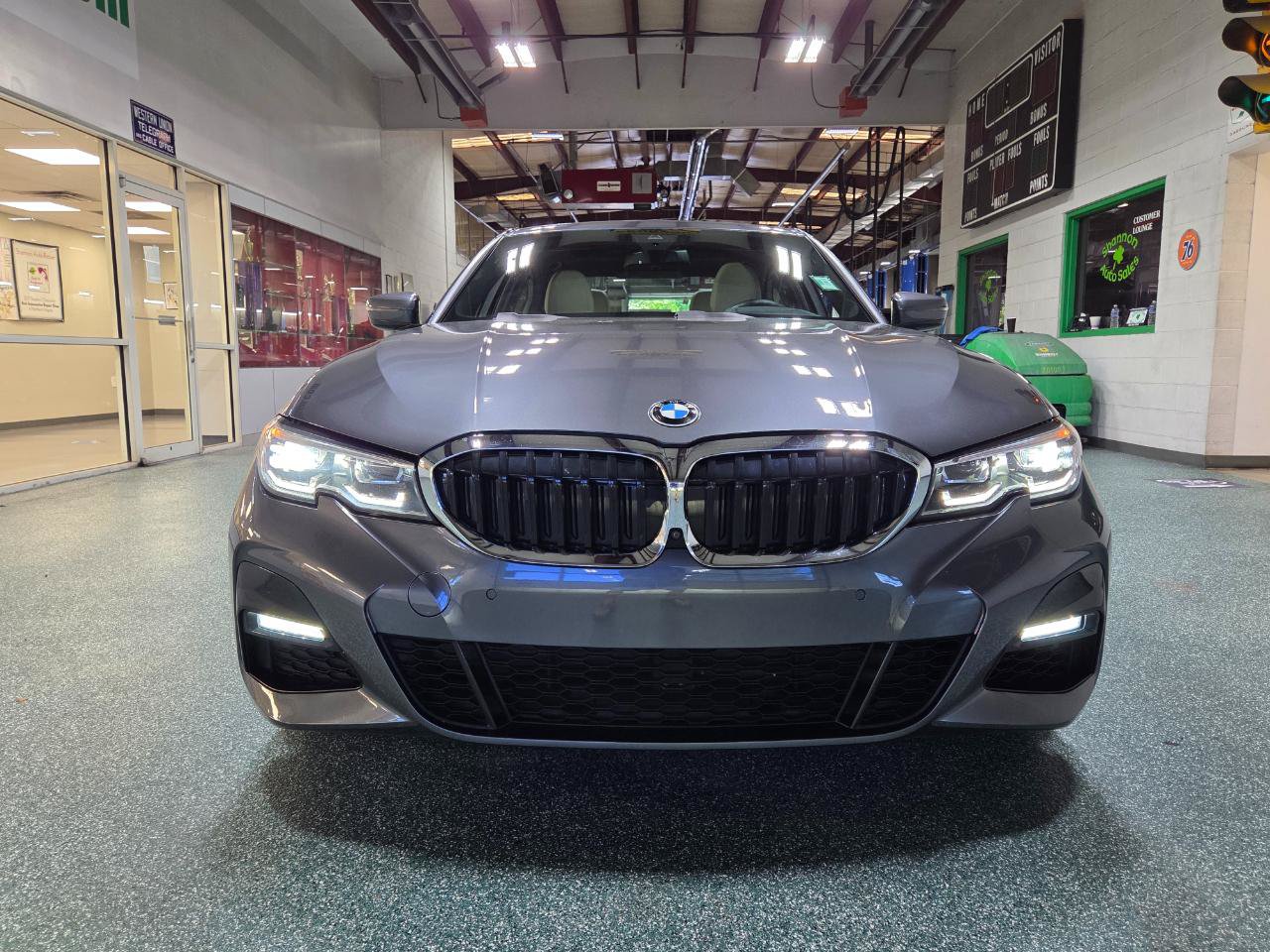 Used 2021 BMW 330i xDrive Sedan w/ M Sport Package AWD/4WD image 3
