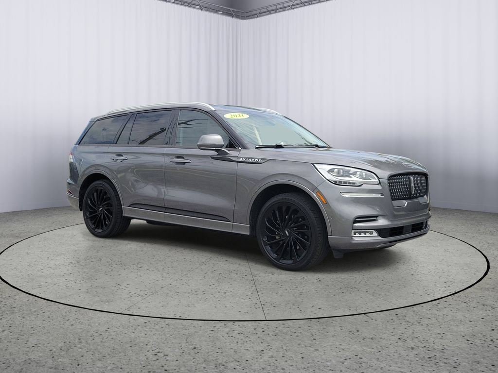 Used 2021 Lincoln Aviator Reserve w/ Equipment Group 210A AWD/4WD image 2