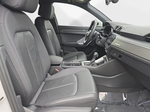 Used 2025 Audi Q3 2.0T Premium AWD/4WD image 37