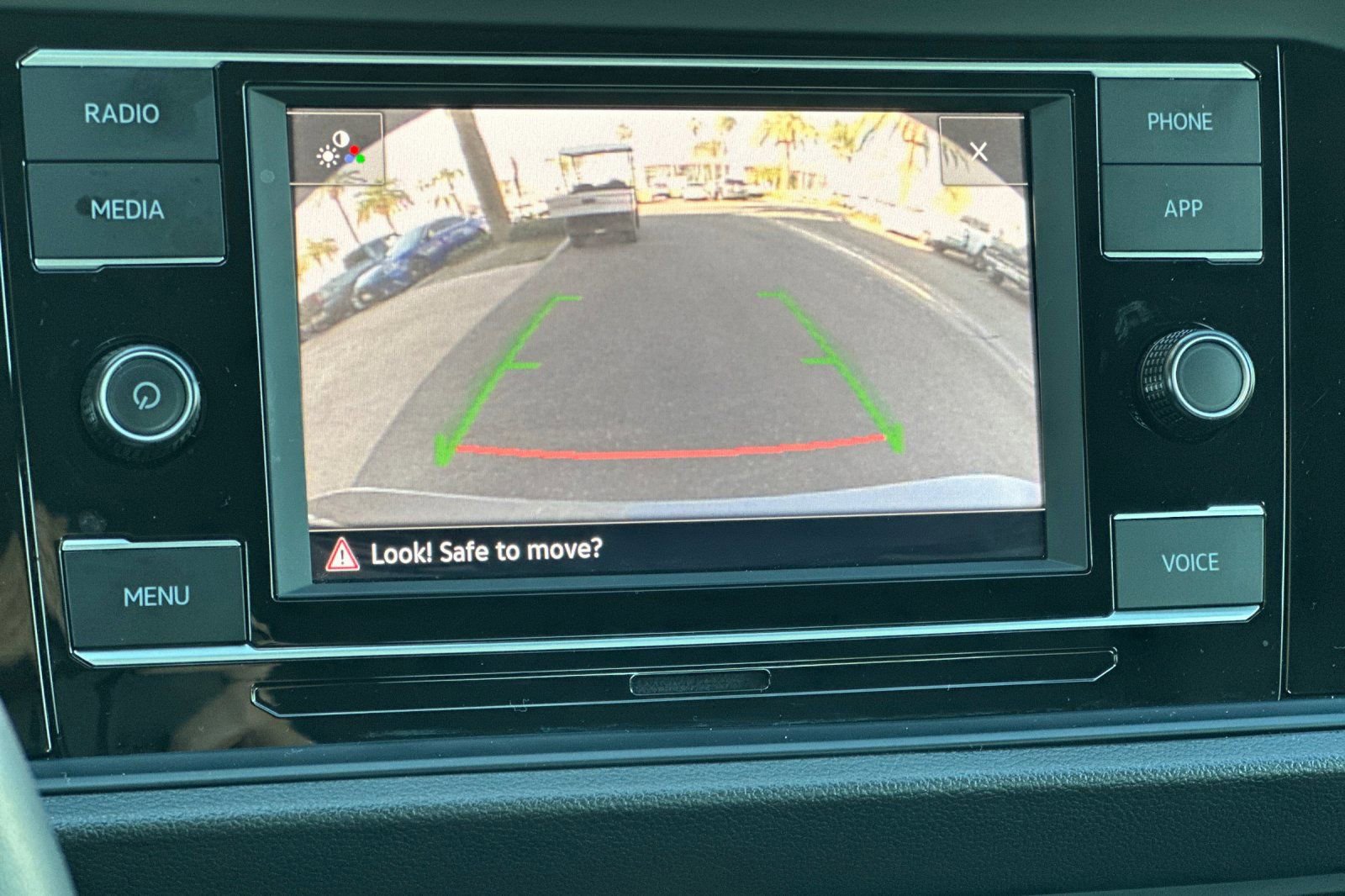 Used 2024 Volkswagen Jetta SE image 19