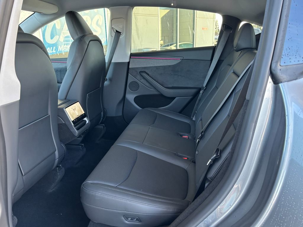 Used 2026 Tesla Model Y AWD image 20