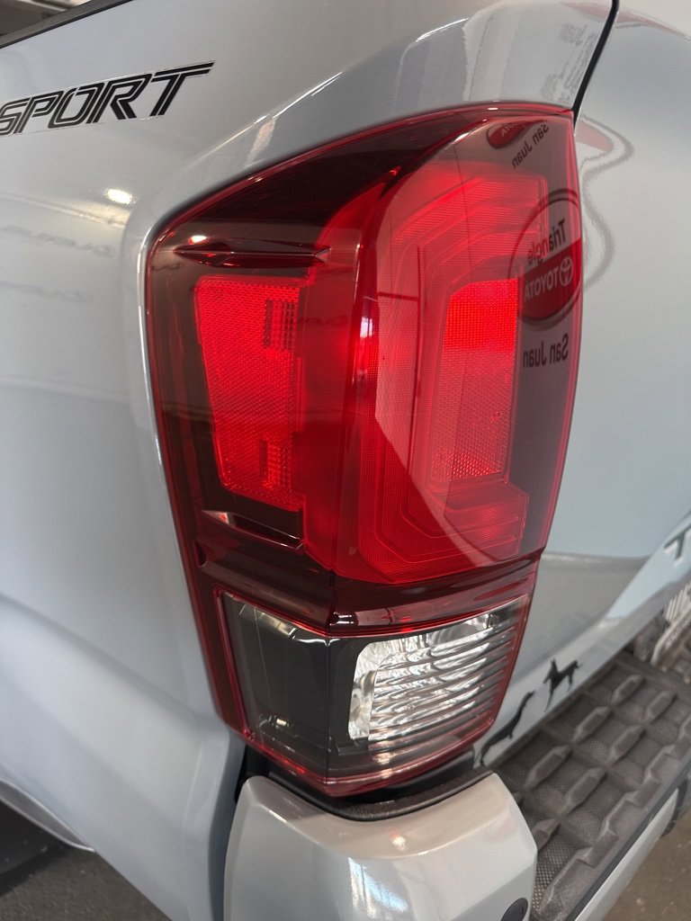 Used 2019 Toyota Tacoma TRD Sport image 14