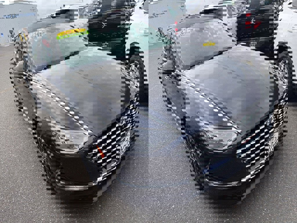 Used 2022 Hyundai Sonata Blue image 2