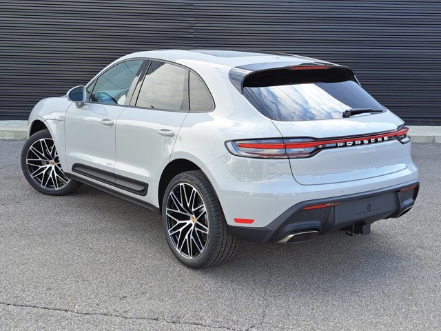 New 2026 Porsche Macan image 3