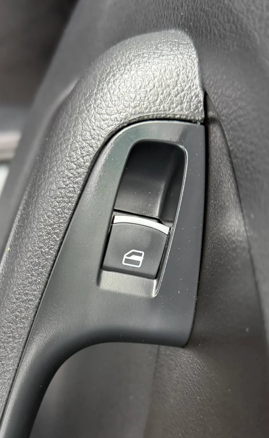 Used 2017 Volkswagen Jetta GLI FWD image 35