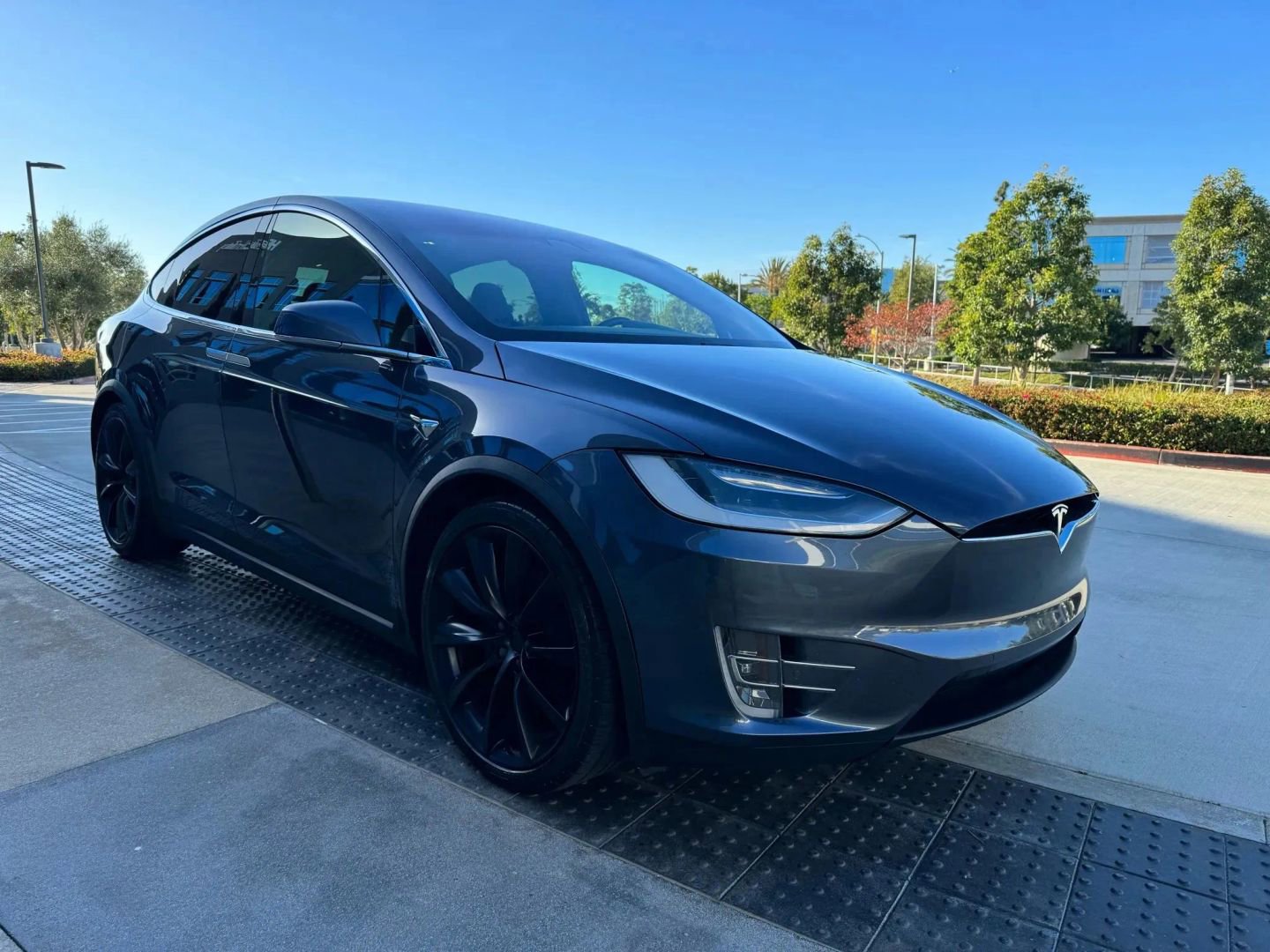 Used 2019 Tesla Model X Long Range AWD/4WD image 34