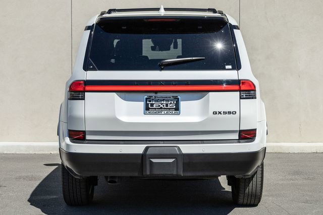 Used 2025 Lexus GX 550 w/ Accessory Package (2T) image 4