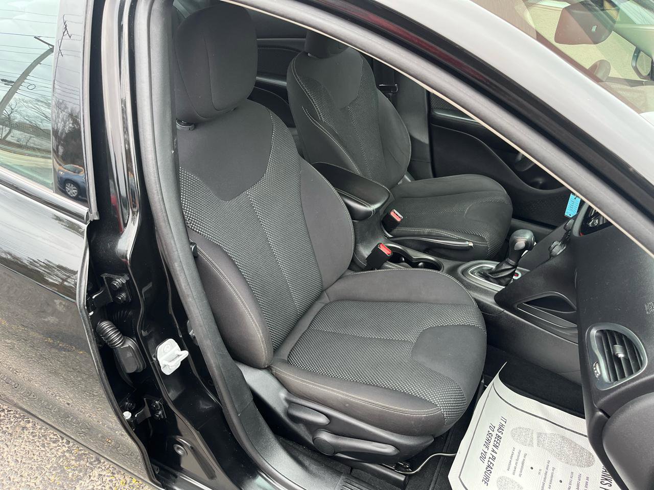 Used 2014 Dodge Dart SXT image 28