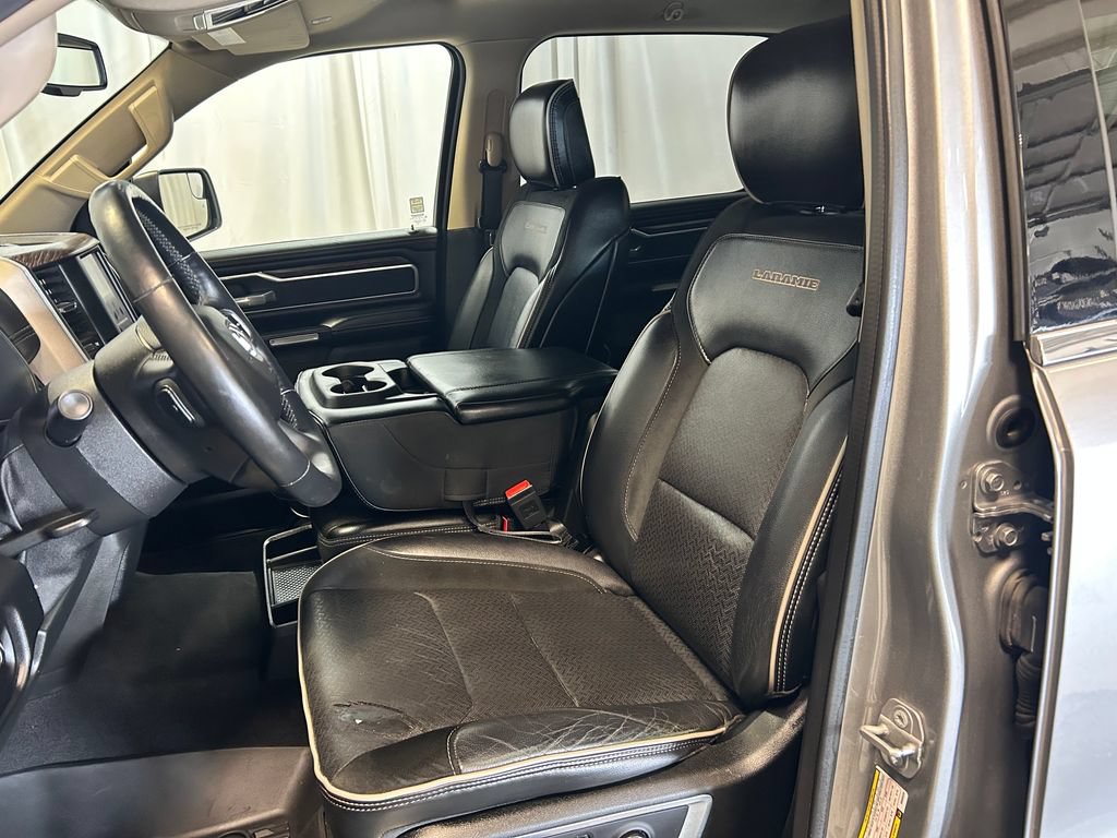 Used 2019 RAM 1500 Laramie AWD/4WD image 8