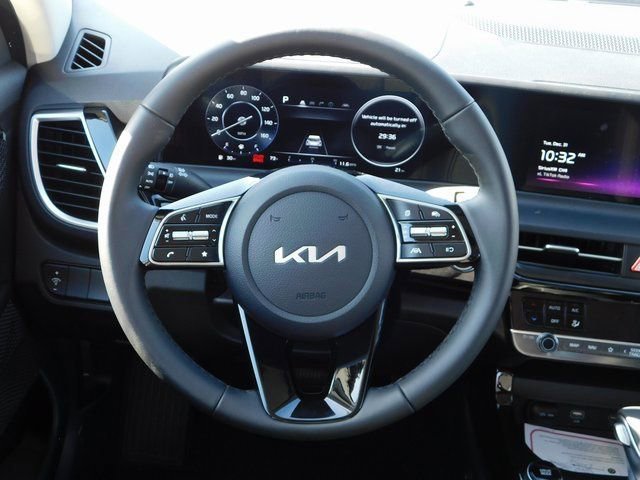 Used 2025 Kia Seltos X-Line image 18