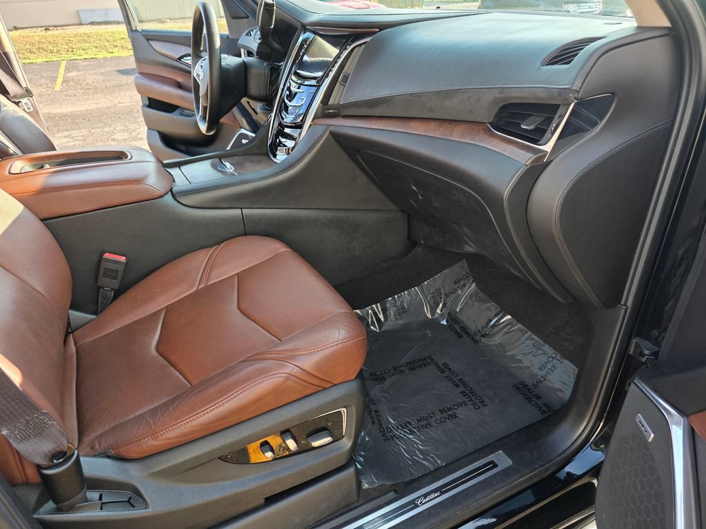 Used 2015 Cadillac Escalade ESV Premium AWD/4WD image 19