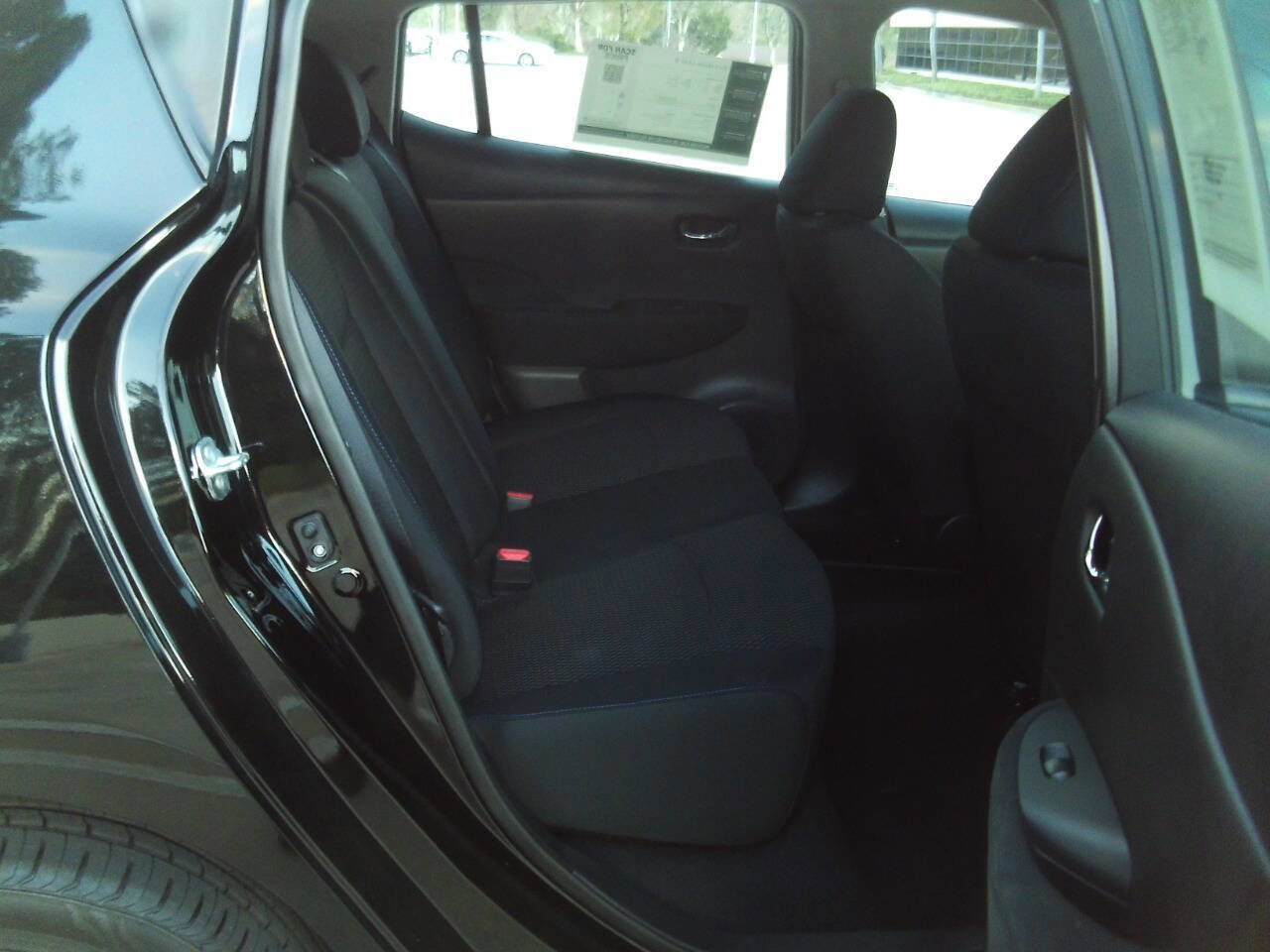 Used 2015 Nissan Leaf S w/ Charge Package image 14