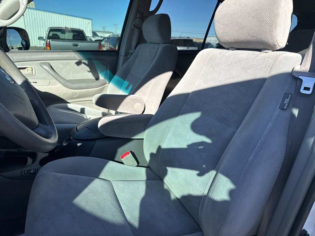 Used 2005 Toyota Sequoia SR5 image 22